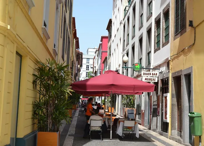 Central Suite In Funchal 1N
