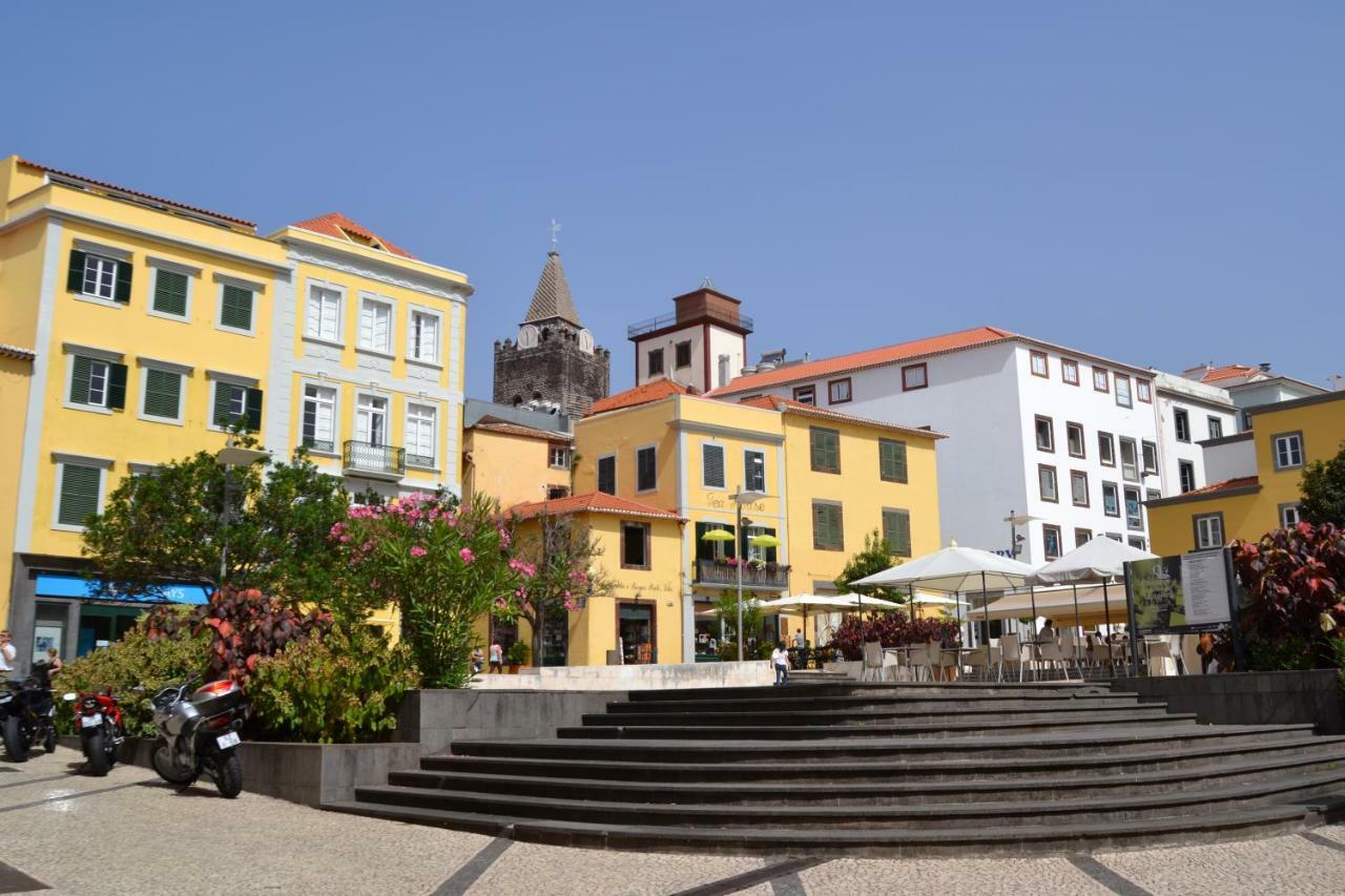 In Funchal 1n * Funchal (Madeira)